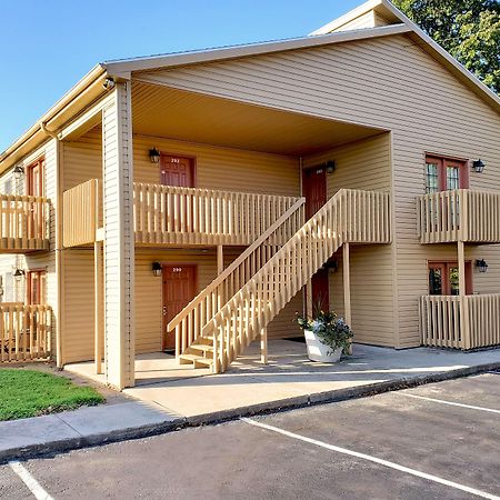 Americas Best Value Inn St. Marys Exterior photo