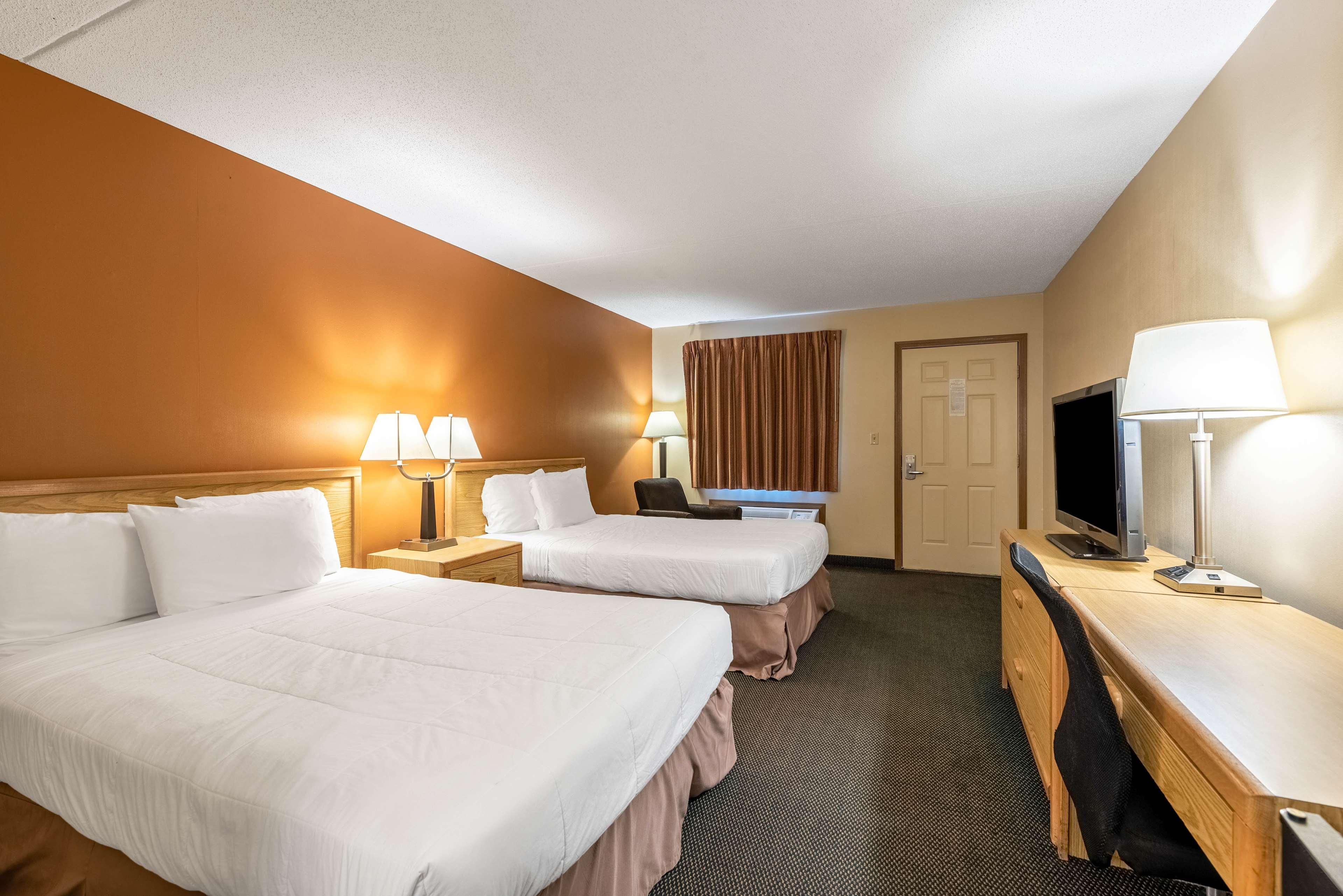 Americas Best Value Inn St. Marys Exterior photo