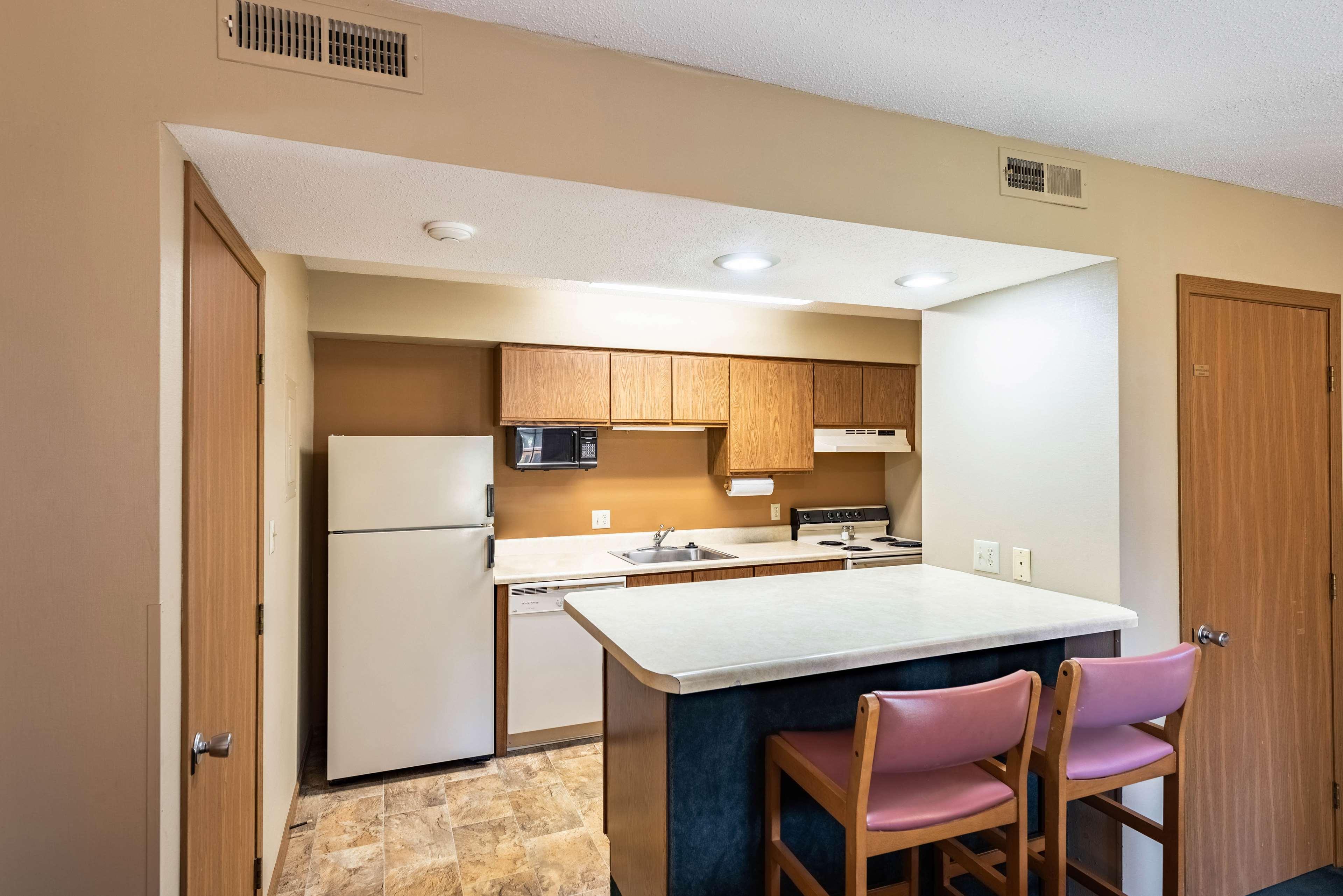 Americas Best Value Inn St. Marys Exterior photo