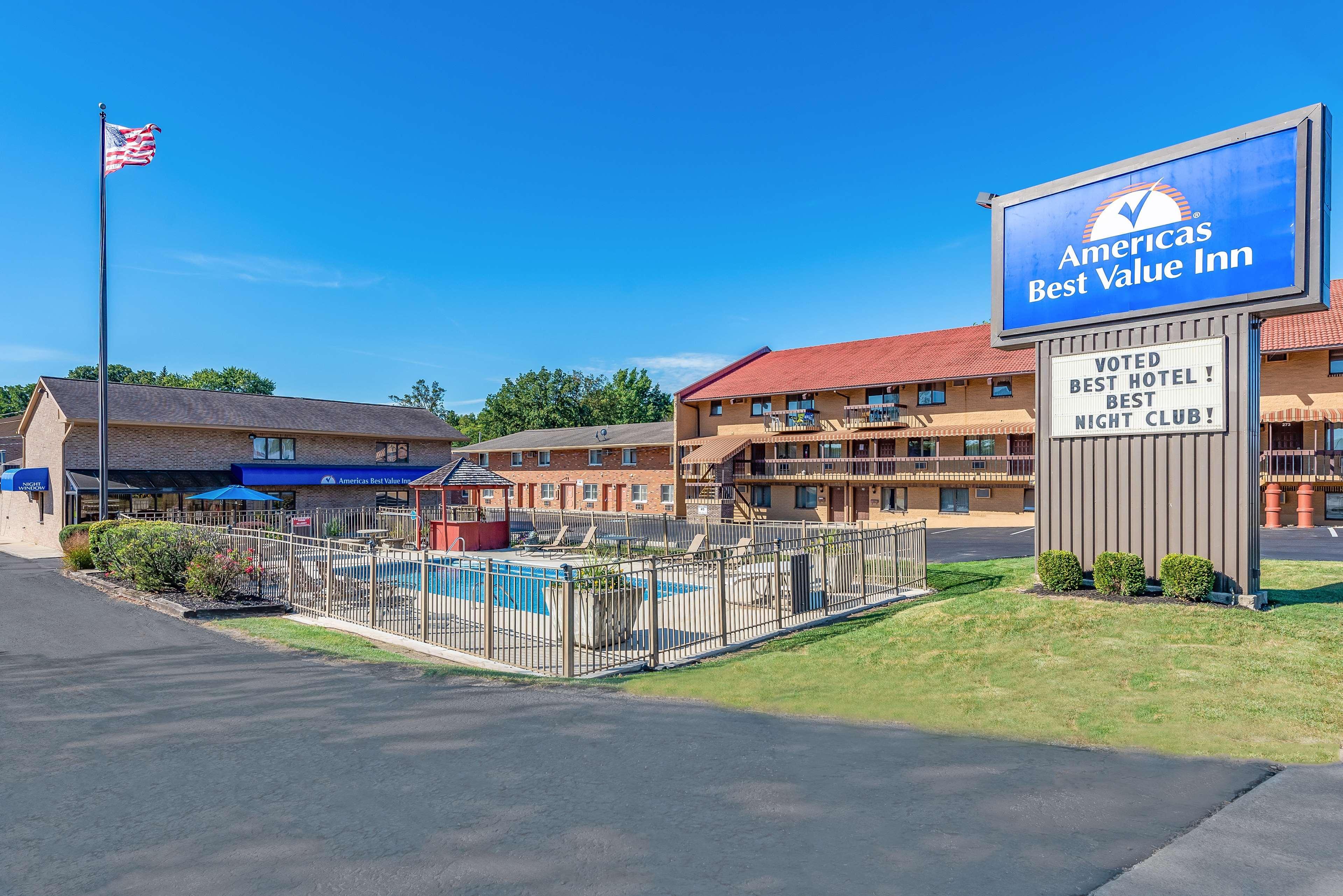Americas Best Value Inn St. Marys Exterior photo